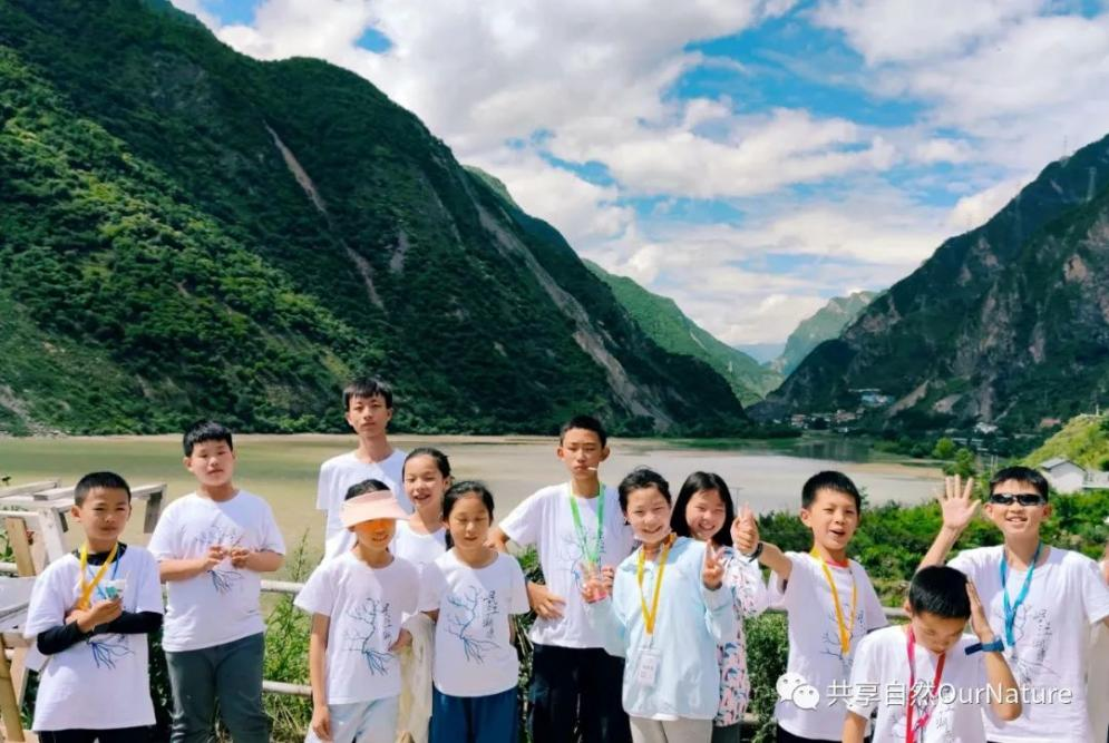 我们带着孩子们，用脚步丈量四川的大江大河，只为培养年轻一代关注水资源保护，实际他们已经在生活中行动了。